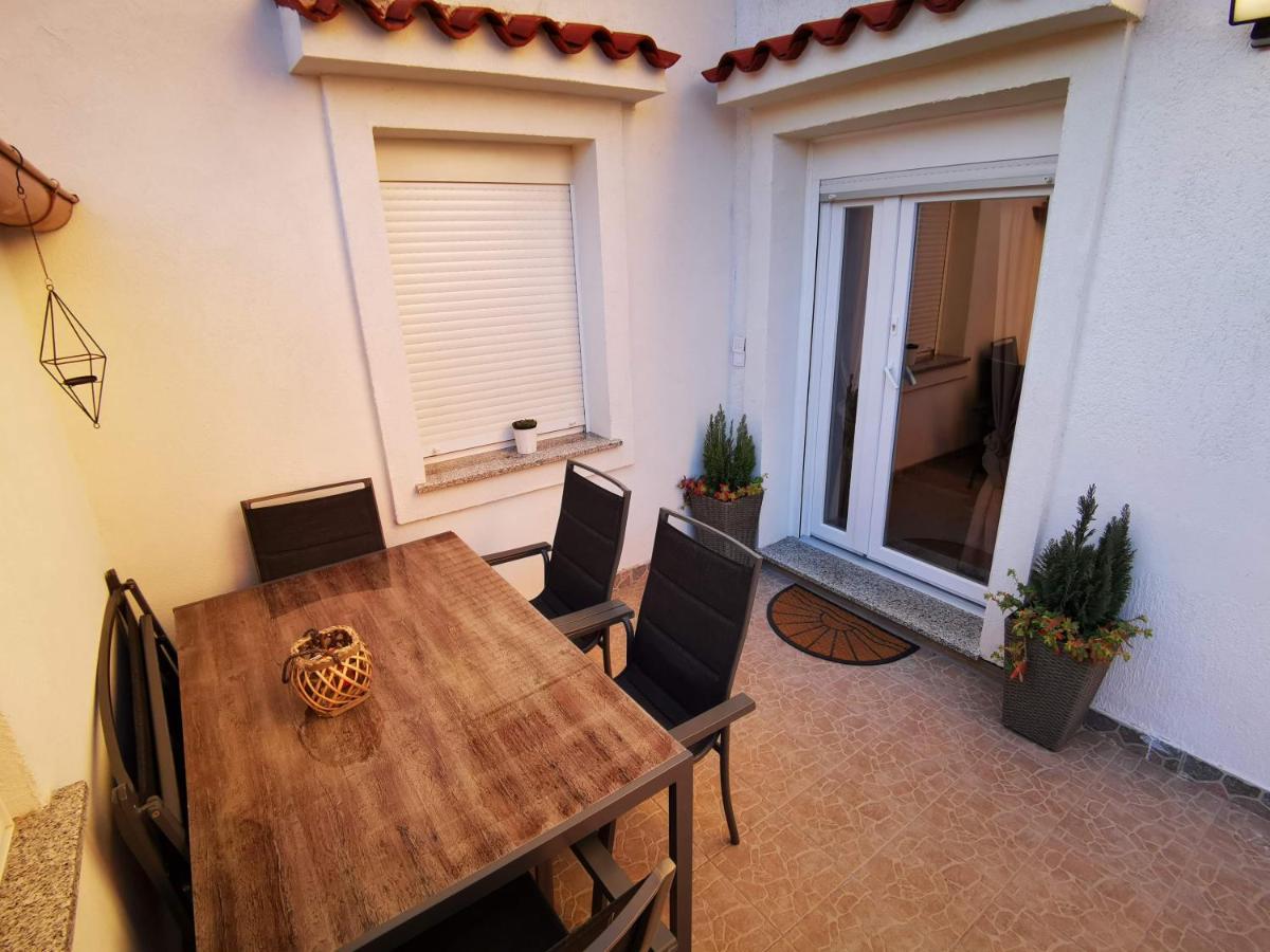 Apartment Dante Fažana Eksteriør bilde